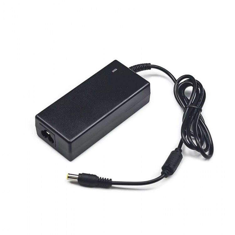 14v monitör adaptörü 14 volt 6.6 mm 4.4 mm adaptör 90 derece