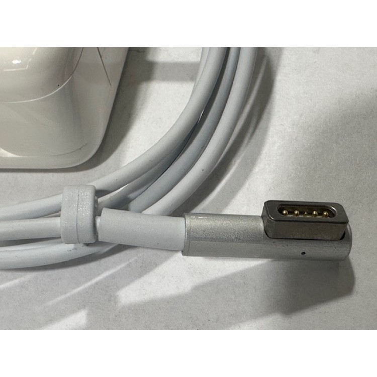 Macbook uyumlu L uçlu 18.5 volt 4.6 amper magsafe1 adaptör 85 watt magsafe1 adaptör Macbook uyumlu L uçlu 18.5 volt 4.6 amper magsafe1 adaptör 85 watt magsafe1 adaptör