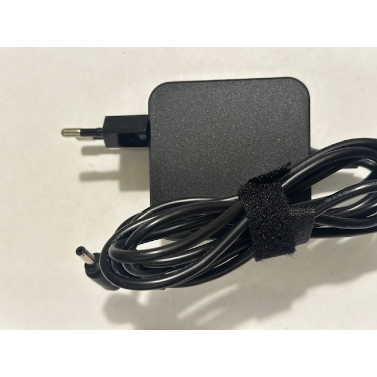 19 volt 2.37 amper adaptör 19 volt 2.37 amper 4.0 mm 1.35 mm adaptör 19 volt 2.37 amper adaptör 19 volt 2.37 amper 4.0 mm 1.35 mm adaptör