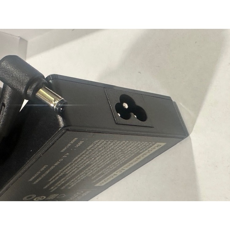 19 volt 6.32 amper notebook adaptör 120 watt  notebook adaptör 5.5 mm 2.5 mm