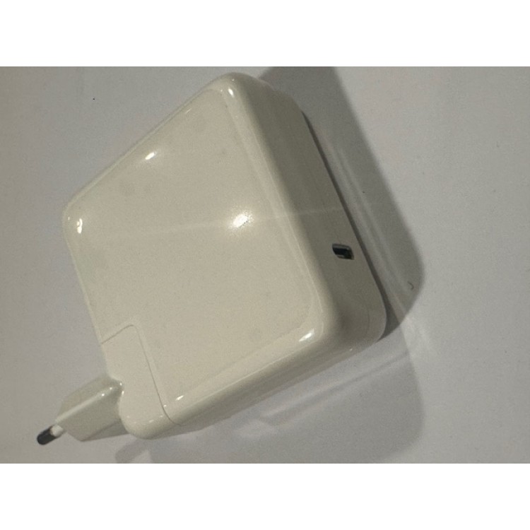 20 volt 3.05 amper apple uyumlu typec adaptör 61 watt typec adaptör
