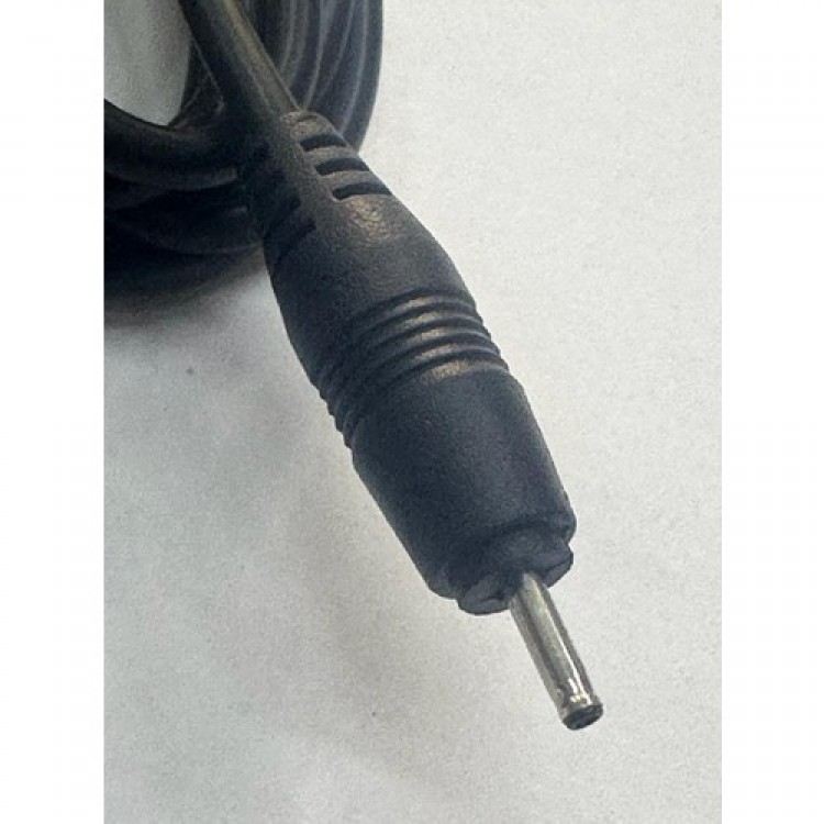 Motorola tablet araç şarj cihazı 12 volt 2 amper 2.0 mm 0.6 mm araç şarj cihazı