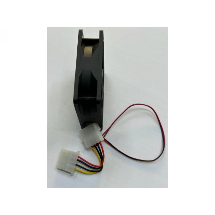 8 cm kasa fanı molex kasa fanı 8x8x2.5 mm fan kasa fanı 8 cm