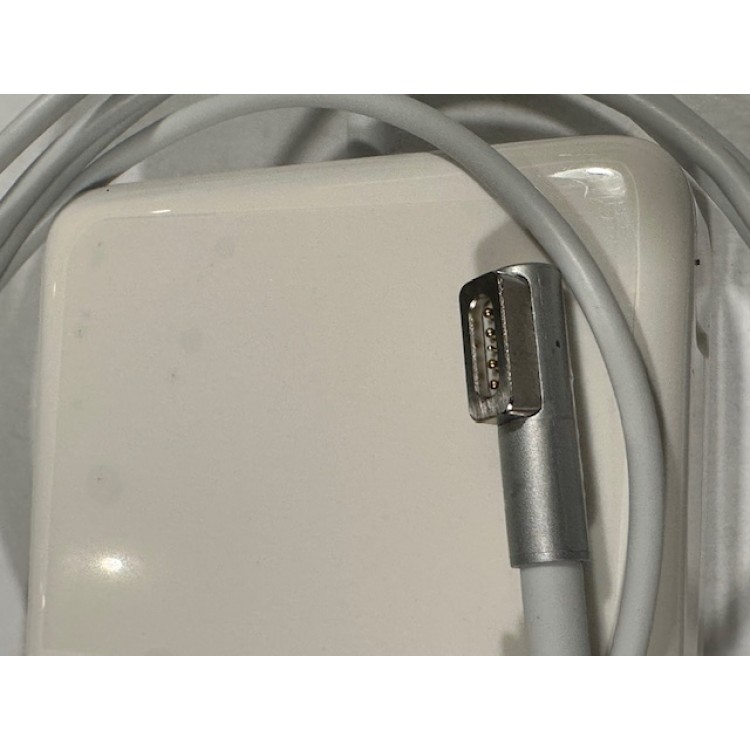 Macbook uyumlu L uçlu 16.5 volt 3.65 amper magsafe1 adaptör 60 watt magsafe1 adaptör Macbook uyumlu L uçlu 16.5 volt 3.65 amper magsafe1 adaptör 60 watt magsafe1 adaptör